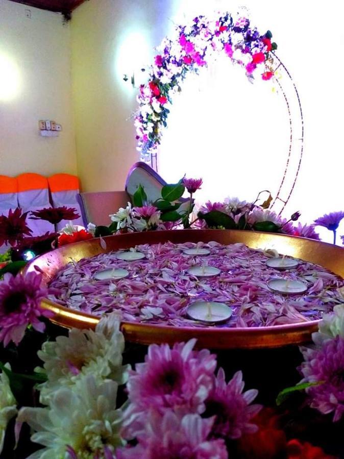 Hansika Guest Inn Buttala Экстерьер фото